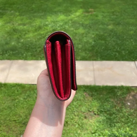 NEW Michael Kors Callie Cherry Red Leather Large Wallet Turn Lock Gold Hardware - Picture 13 of 17